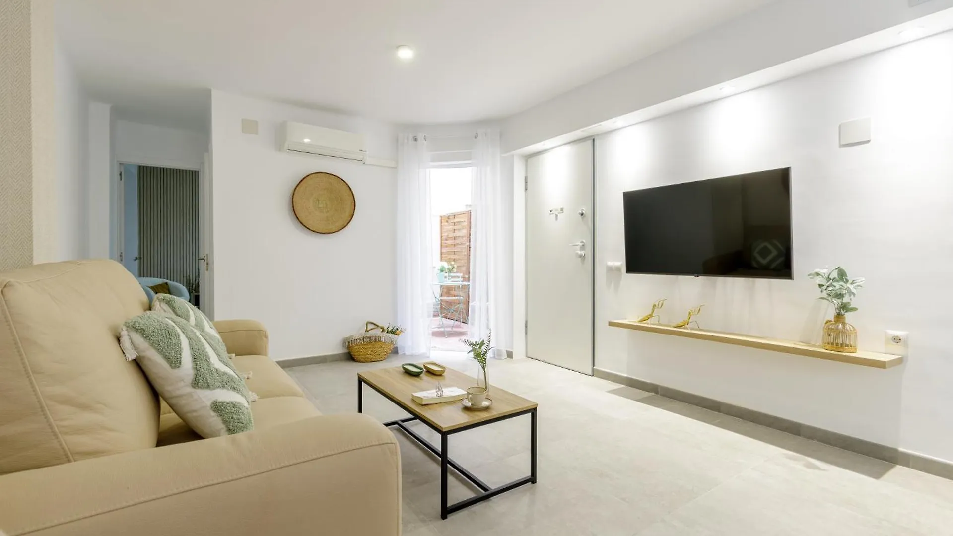 Living4Malaga Central Haven Apartament